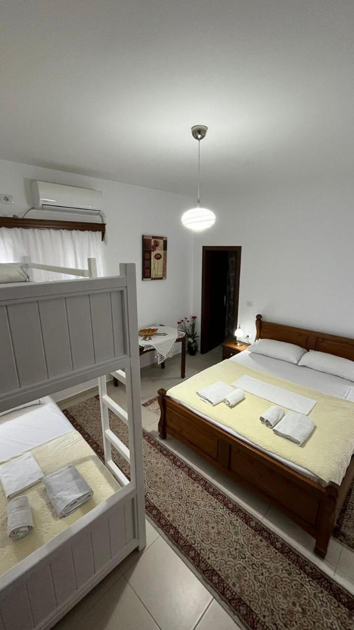 Cico Hostel &Private Room Gjirokastër Екстериор снимка