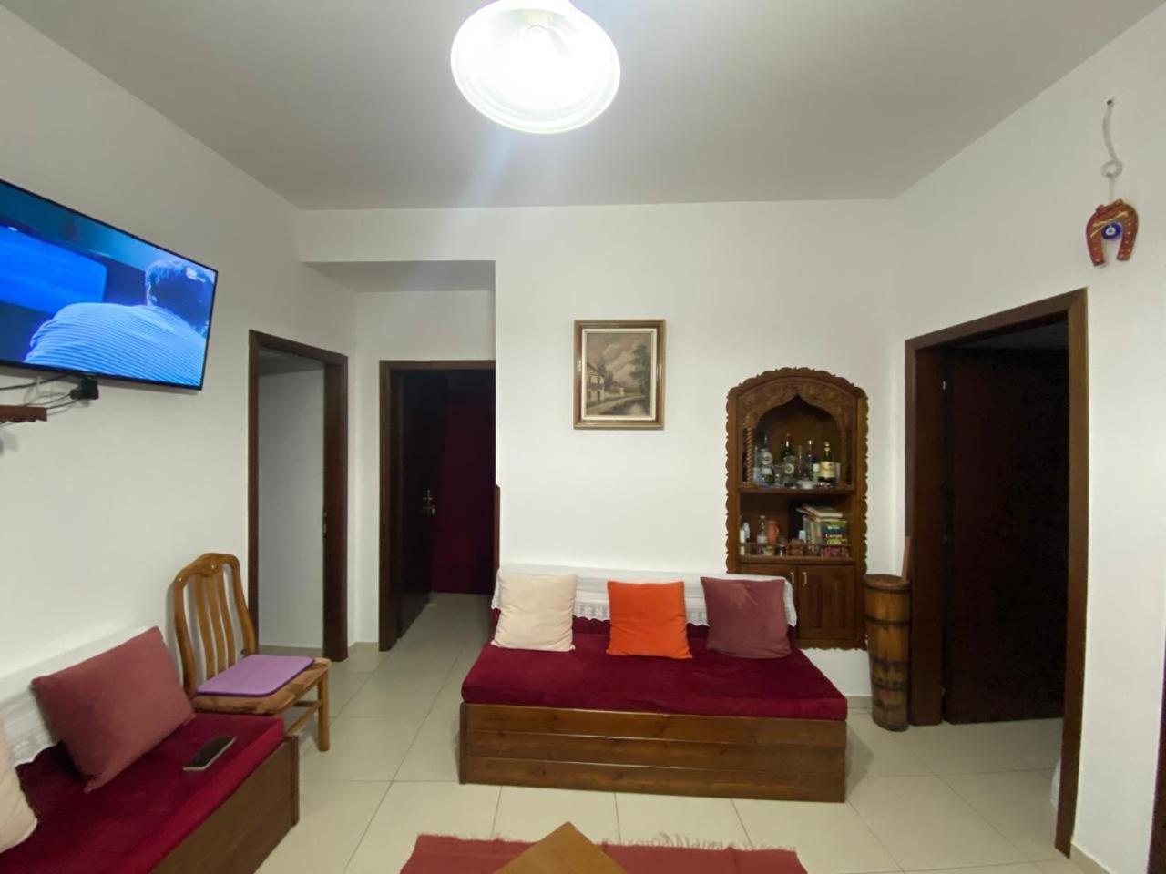 Cico Hostel &Private Room Gjirokastër Екстериор снимка