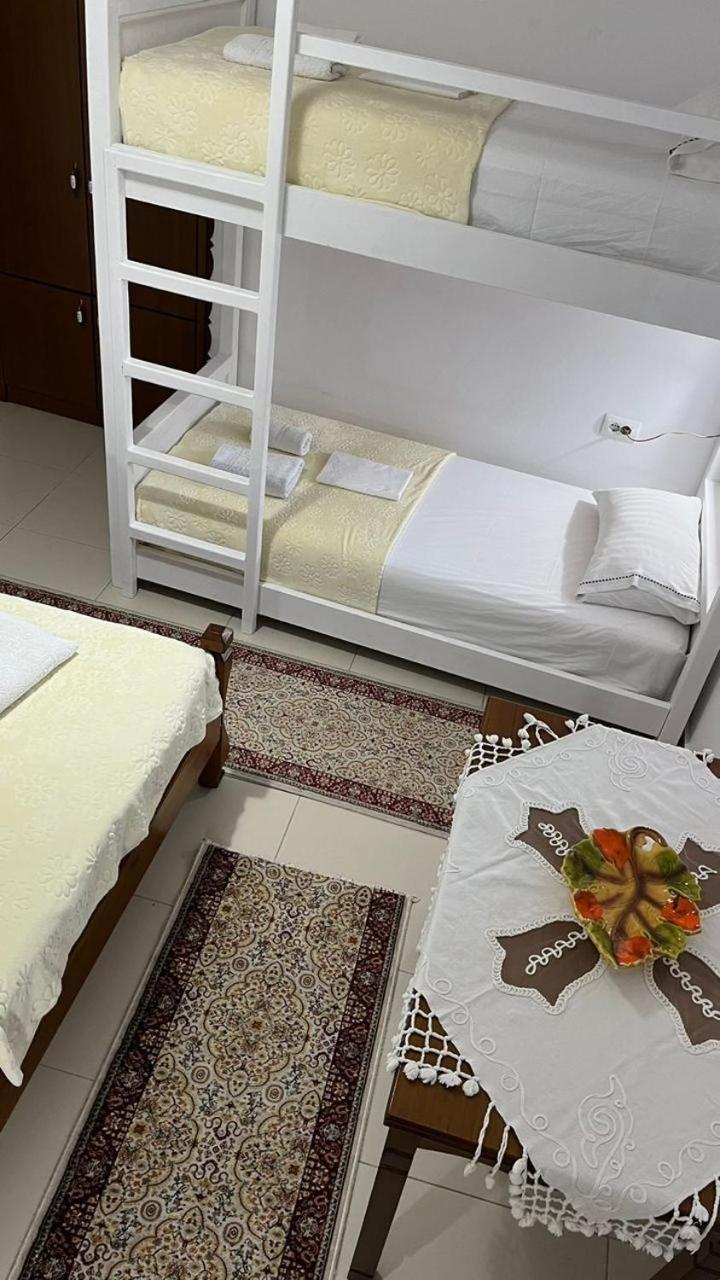 Cico Hostel &Private Room Gjirokastër Екстериор снимка