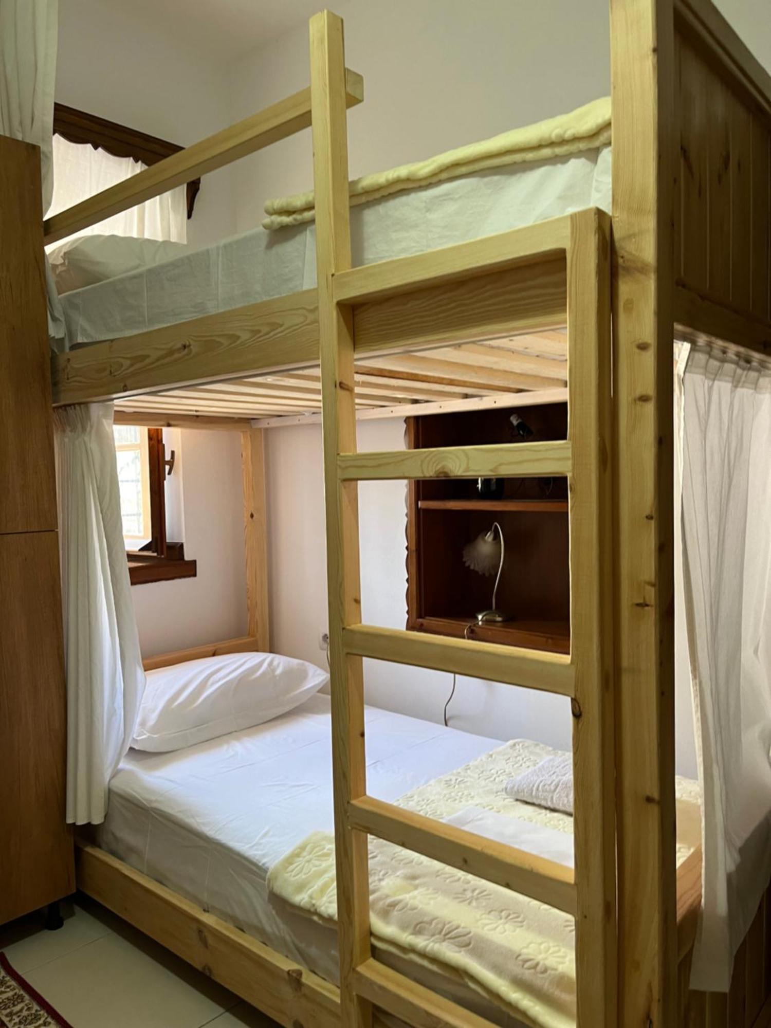 Cico Hostel &Private Room Gjirokastër Екстериор снимка