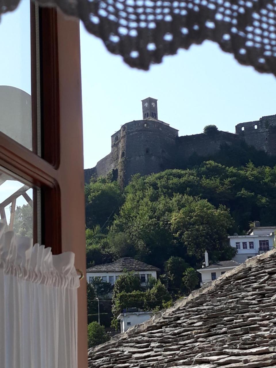 Cico Hostel &Private Room Gjirokastër Екстериор снимка